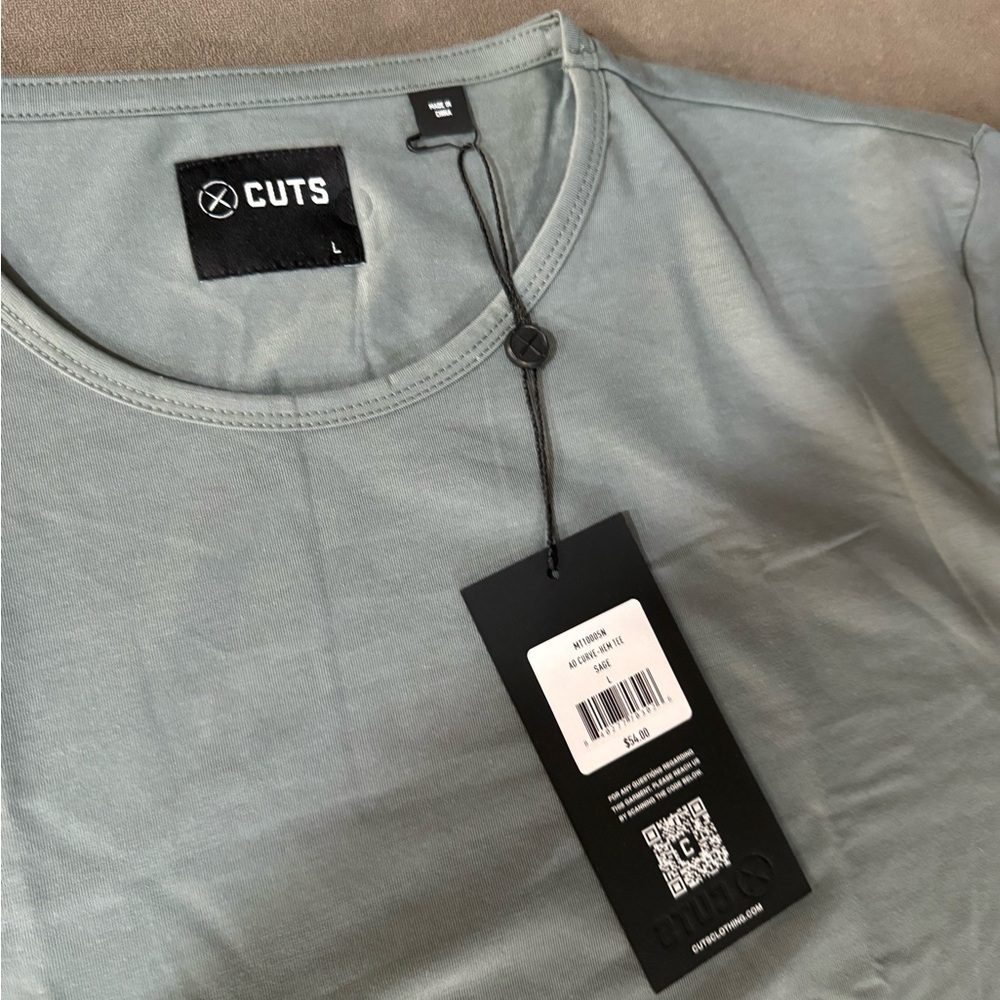 Cuts Clothing : SAGE T-SHIRT : LARGE